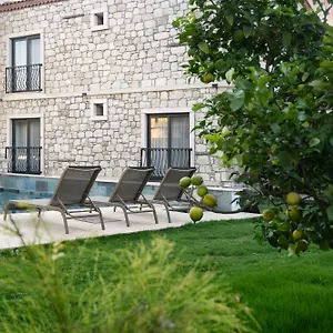 fethi-baba-konagi.hotelsofizmir.com/